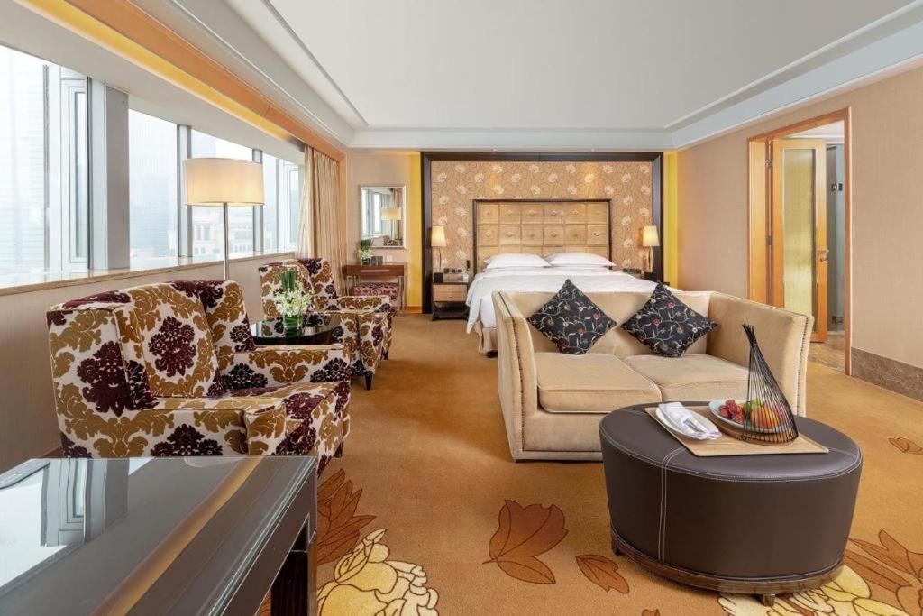 Hotel Radegast Cbd 5*