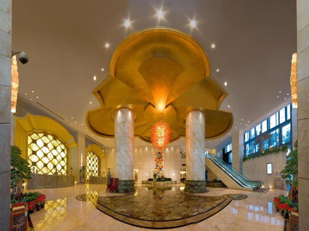 Radegast Cbd Khách sạn 5*